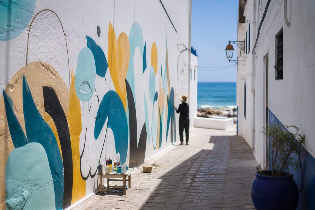 Parcourir Asilah entre médina, art et littoral