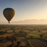 Préparer un vol en montgolfière près de Marrakech