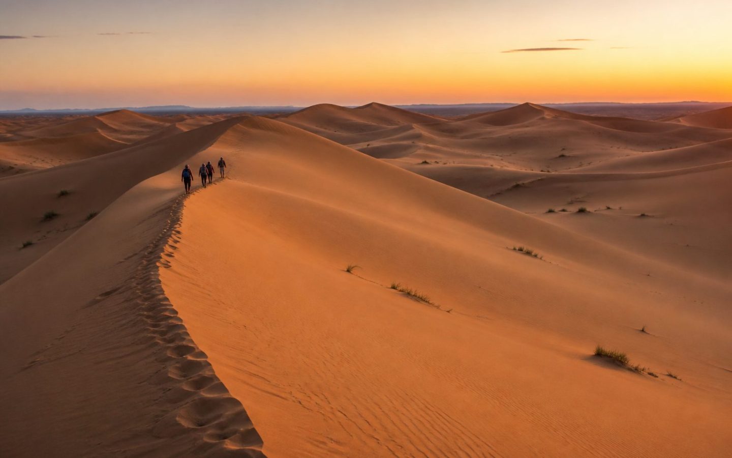 Marche responsable sur les dunes de l’Erg Chebbi