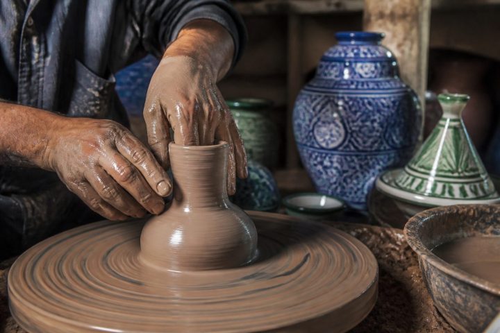 Comprendre la poterie de Safi dans ses ateliers